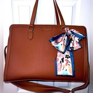 LARGE TOTE LAPTO0P BAG WITH ADJUSTABLE STRAPS